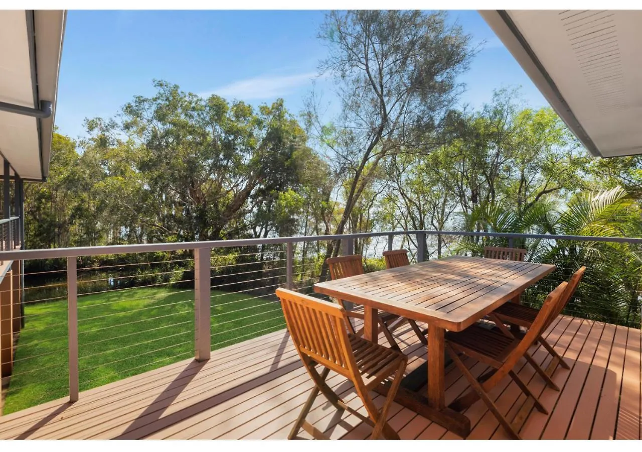 Holiday home Blissful Lake Retreat Cootharaba